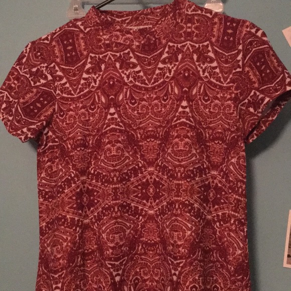 Flowy red patterned dress - Picture 2 of 6